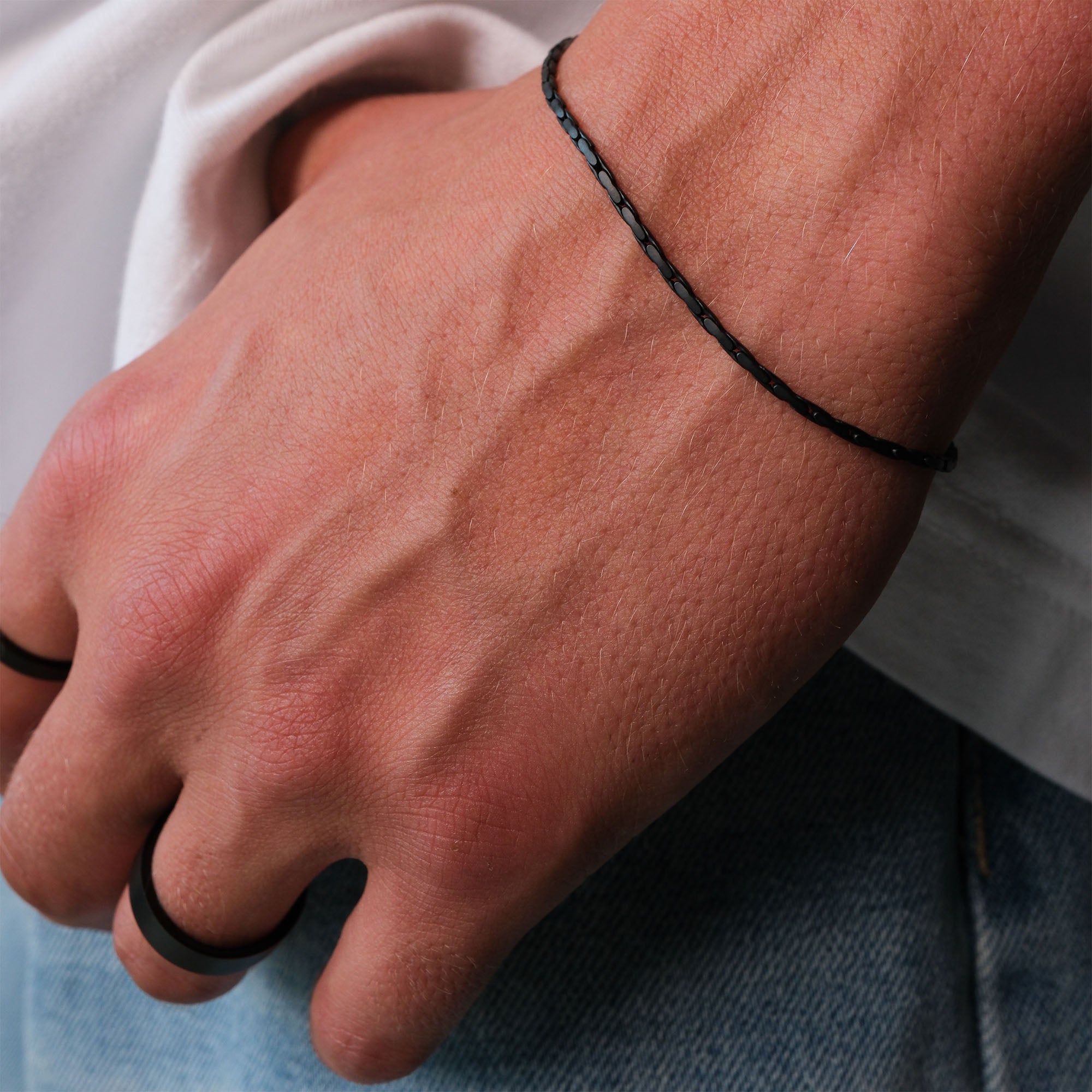 K12 - BLACK WIRE BRACELET - 1.4MM